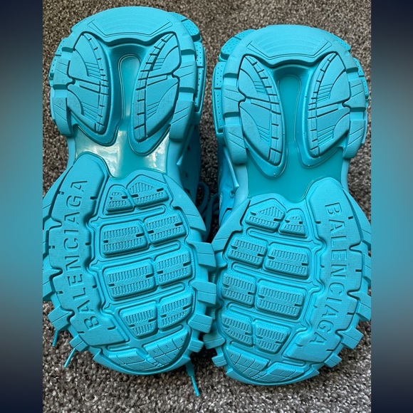 Balencgia - Picture 2 of 4